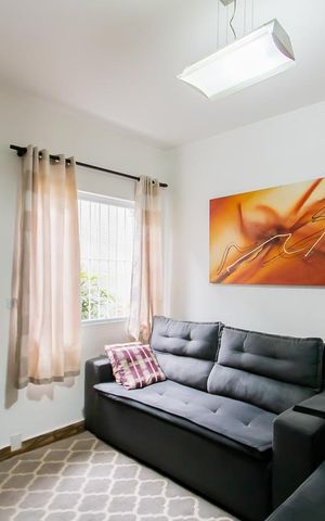 Casa à venda com 400m², 3 quartos e 2 vagas Casa à venda com 400m², 3 quartos e 2 vagasSala