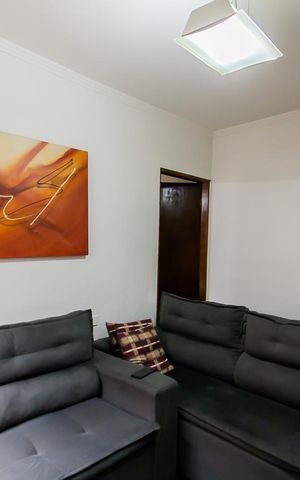 Casa à venda com 400m², 3 quartos e 2 vagas Casa à venda com 400m², 3 quartos e 2 vagasSala