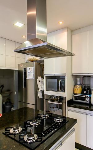 Casa à venda com 400m², 3 quartos e 2 vagas Casa à venda com 400m², 3 quartos e 2 vagasCozinha
