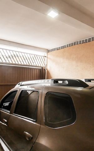 Casa à venda com 400m², 3 quartos e 2 vagas Casa à venda com 400m², 3 quartos e 2 vagasGaragem