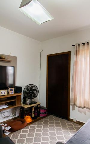 Casa à venda com 400m², 3 quartos e 2 vagas Casa à venda com 400m², 3 quartos e 2 vagasSala