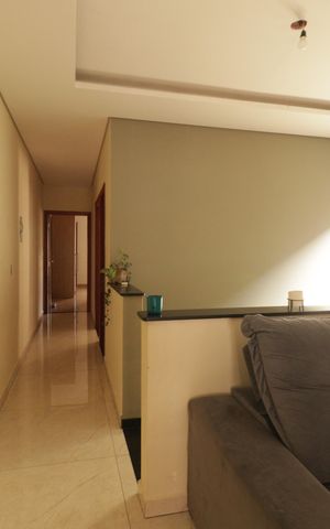 Casa à venda com 223m², 3 quartos e 2 vagasSala