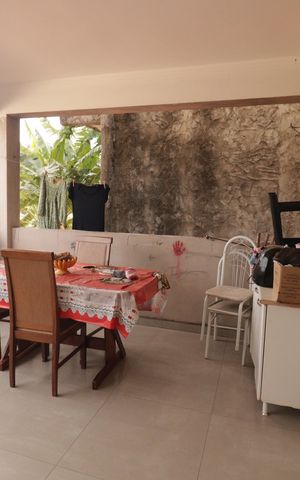 Casa à venda com 223m², 3 quartos e 2 vagasÁrea Externa