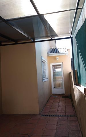 Casa à venda com 110m², 3 quartos e 2 vagas Casa à venda com 110m², 3 quartos e 2 vagasQuintal