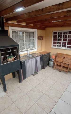 Casa à venda com 110m², 3 quartos e 2 vagas Casa à venda com 110m², 3 quartos e 2 vagasChurrasqueira