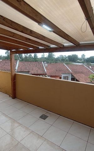 Casa à venda com 110m², 3 quartos e 2 vagas Casa à venda com 110m², 3 quartos e 2 vagasChurrasqueira
