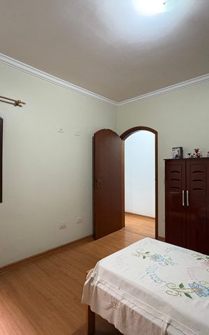 Casa à venda com 260m², 3 quartos e 3 vagas Casa à venda com 260m², 3 quartos e 3 vagasQuarto 1