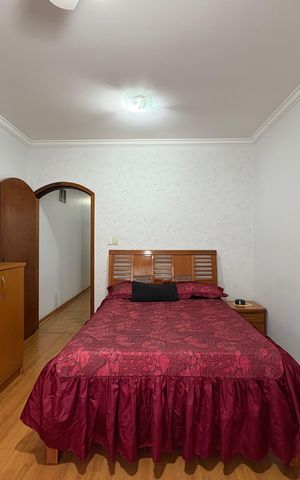 Casa à venda com 260m², 3 quartos e 3 vagas Casa à venda com 260m², 3 quartos e 3 vagasSuite