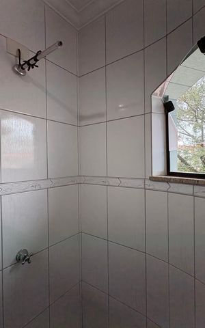 Casa à venda com 260m², 3 quartos e 3 vagas Casa à venda com 260m², 3 quartos e 3 vagasBanheiro da suíte