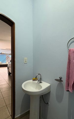 Casa à venda com 260m², 3 quartos e 3 vagas Casa à venda com 260m², 3 quartos e 3 vagasLavabo 3