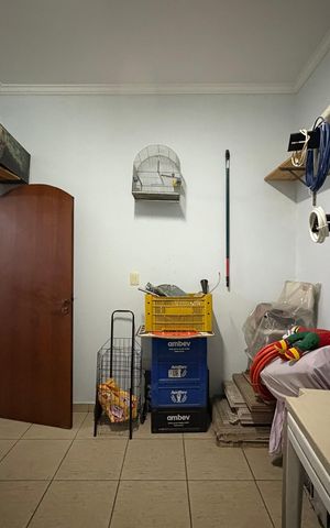 Casa à venda com 260m², 3 quartos e 3 vagas Casa à venda com 260m², 3 quartos e 3 vagasDepósito