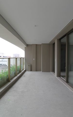 Apartamento à venda com 151m², 3 quartos e 2 vagasVaranda