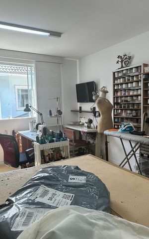 Casa de condomínio à venda com 250m², 5 quartos e 2 vagas Casa de condomínio à venda com 250m², 5 quartos e 2 vagasSuíte 2