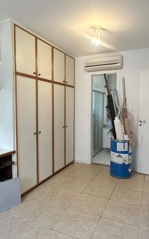 Casa de condomínio à venda com 250m², 5 quartos e 2 vagas Casa de condomínio à venda com 250m², 5 quartos e 2 vagasSuíte 1