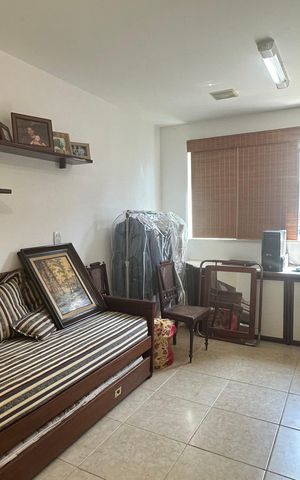 Casa de condomínio à venda com 250m², 5 quartos e 2 vagas Casa de condomínio à venda com 250m², 5 quartos e 2 vagasSuíte 1