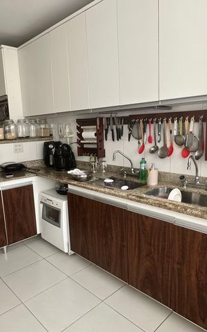 Casa de condomínio à venda com 250m², 5 quartos e 2 vagas Casa de condomínio à venda com 250m², 5 quartos e 2 vagasCozinha