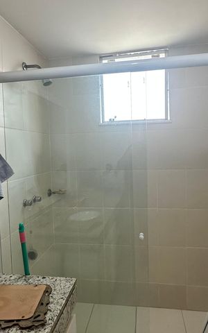 Casa de condomínio à venda com 250m², 5 quartos e 2 vagas Casa de condomínio à venda com 250m², 5 quartos e 2 vagasBanheiro da Suíte 2
