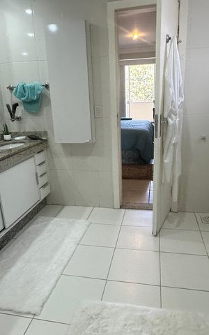 Casa de condomínio à venda com 250m², 5 quartos e 2 vagas Casa de condomínio à venda com 250m², 5 quartos e 2 vagasBanheiro da Suíte 3