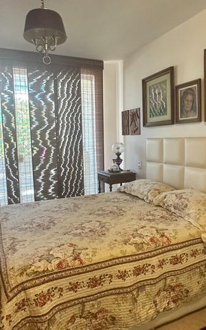 Casa de condomínio à venda com 250m², 5 quartos e 2 vagas Casa de condomínio à venda com 250m², 5 quartos e 2 vagasSuíte 4