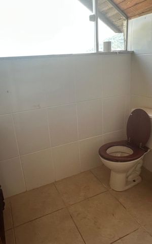 Casa de condomínio à venda com 250m², 5 quartos e 2 vagas Casa de condomínio à venda com 250m², 5 quartos e 2 vagasBanheiro sótão