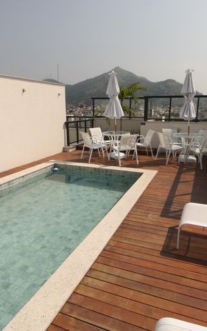 Apartamento à venda com 33m², 1 quarto e sem vagaÁrea comum - Piscina