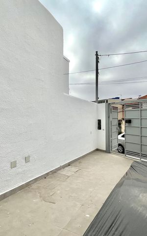 Casa à venda com 53m², 2 quartos e 1 vaga Casa à venda com 53m², 2 quartos e 1 vagaGaragem