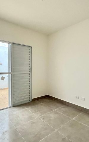Casa à venda com 53m², 2 quartos e 1 vaga Casa à venda com 53m², 2 quartos e 1 vagaQuarto 1