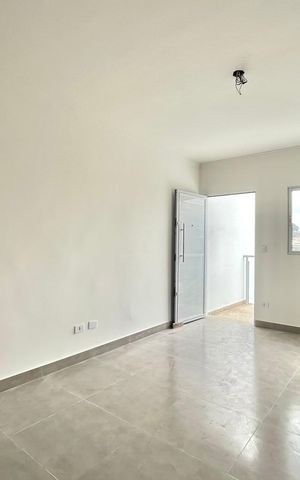 Casa à venda com 53m², 2 quartos e 1 vaga Casa à venda com 53m², 2 quartos e 1 vagaSala