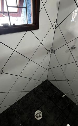 Casa à venda com 147m², 4 quartos e 2 vagasBanheiro da Suíte 4