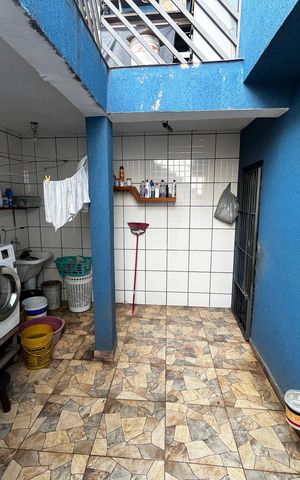 Casa à venda com 147m², 4 quartos e 2 vagasÁrea de Serviço