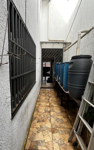 Casa à venda com 147m², 4 quartos e 2 vagasCorredor