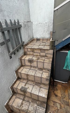 Casa à venda com 147m², 4 quartos e 2 vagasÁrea externa