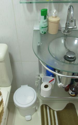 Casa à venda com 220m², 3 quartos e 2 vagasBanheiro da Suíte Principal