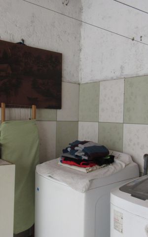 Casa à venda com 220m², 3 quartos e 2 vagasÁrea de Serviço