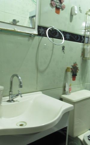 Casa à venda com 220m², 3 quartos e 2 vagasBanheiro Social 2