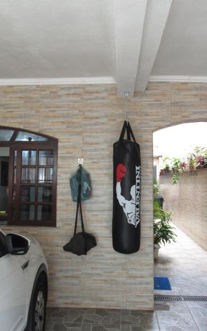 Casa à venda com 220m², 3 quartos e 2 vagasGaragem