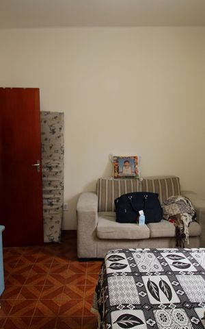 Casa à venda com 100m², 3 quartos e 4 vagasQuarto 2