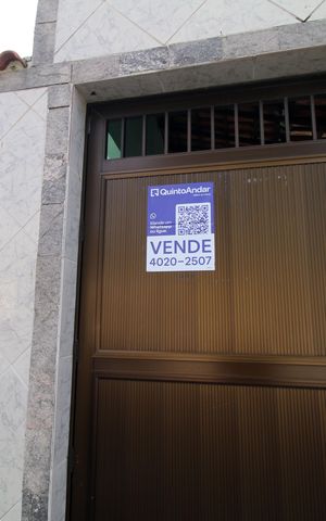 Casa à venda com 100m², 3 quartos e 4 vagasFachada 
