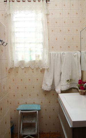 Casa à venda com 100m², 3 quartos e 4 vagasBanheiro Social
