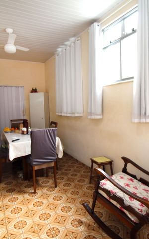 Casa à venda com 100m², 3 quartos e 4 vagasCopa