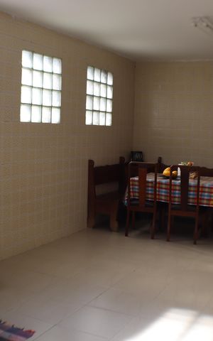 Casa à venda com 360m², 4 quartos e sem vaga Casa à venda com 360m², 4 quartos e sem vagaCozinha