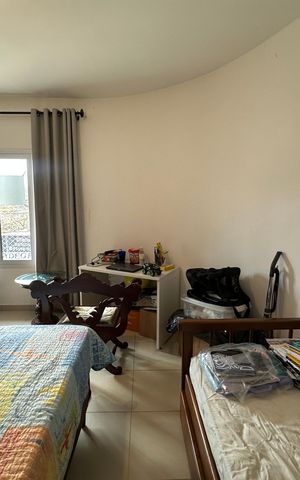 Casa à venda com 360m², 4 quartos e sem vaga Casa à venda com 360m², 4 quartos e sem vagaQuarto 1