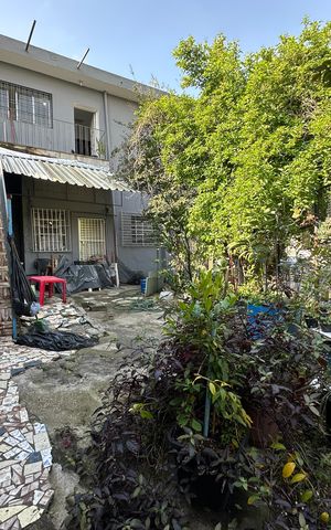 Casa à venda com 360m², 4 quartos e sem vaga Casa à venda com 360m², 4 quartos e sem vagaQuintal