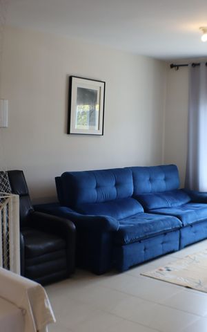 Casa à venda com 360m², 4 quartos e sem vaga Casa à venda com 360m², 4 quartos e sem vagaSala