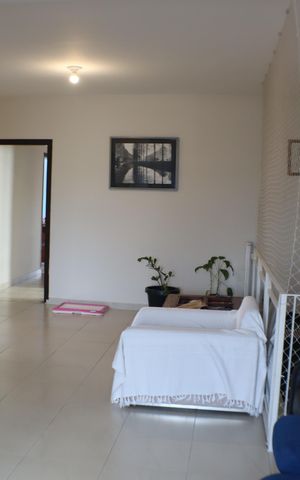 Casa à venda com 360m², 4 quartos e sem vaga Casa à venda com 360m², 4 quartos e sem vagaSala