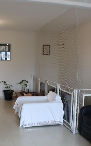 Casa à venda com 360m², 4 quartos e sem vaga Casa à venda com 360m², 4 quartos e sem vagaSala