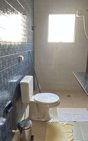 Casa à venda com 360m², 4 quartos e sem vaga Casa à venda com 360m², 4 quartos e sem vagaBanheiro Social