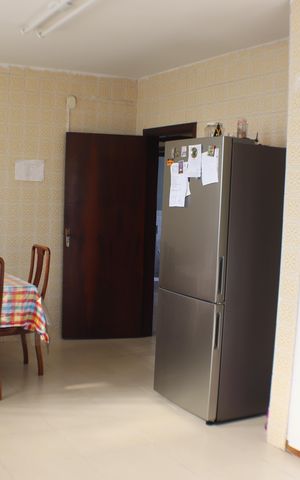 Casa à venda com 360m², 4 quartos e sem vaga Casa à venda com 360m², 4 quartos e sem vagaCozinha