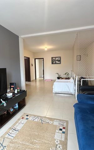 Casa à venda com 360m², 4 quartos e sem vaga Casa à venda com 360m², 4 quartos e sem vagaSala