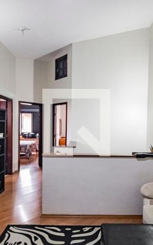 Casa à venda com 298m², 3 quartos e 2 vagas